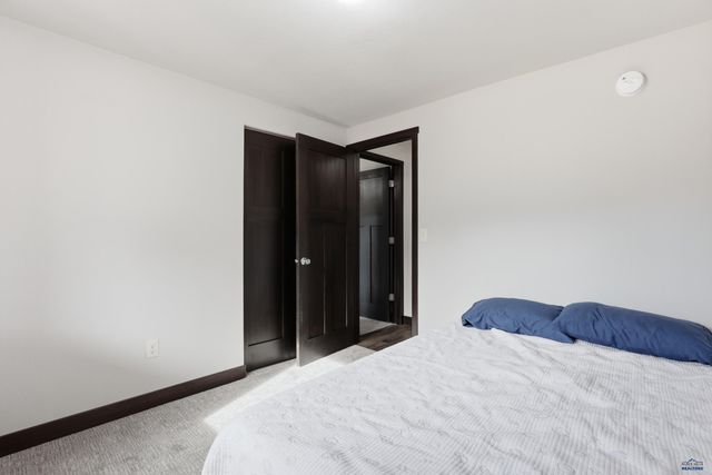 4950 WHISPERING PINES DR, Rapid City, SD 57702