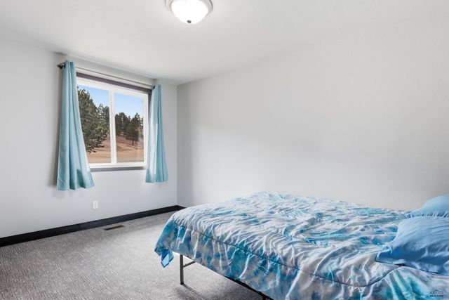 4950 WHISPERING PINES DR, Rapid City, SD 57702