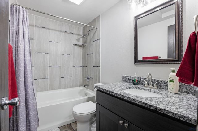 4950 WHISPERING PINES DR, Rapid City, SD 57702