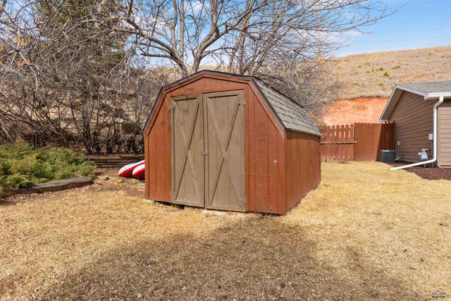 4950 WHISPERING PINES DR, Rapid City, SD 57702