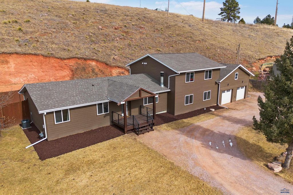 4950 WHISPERING PINES DR, Rapid City, SD 57702