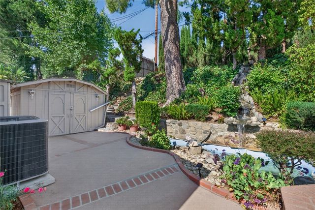 9862 Cabanas, Tujunga, CA 91042