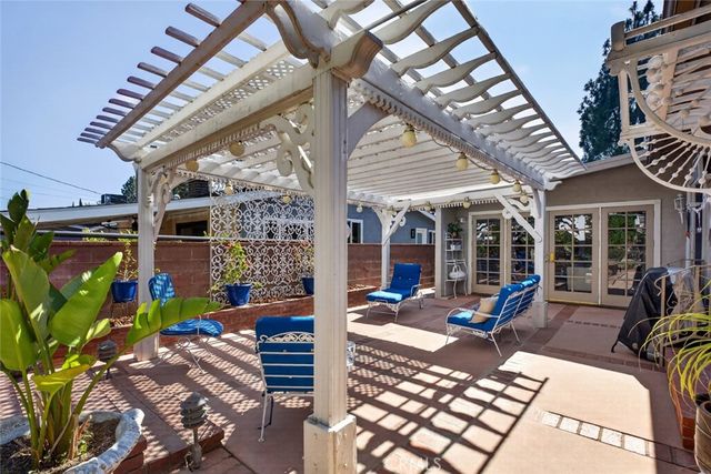 9862 Cabanas, Tujunga, CA 91042