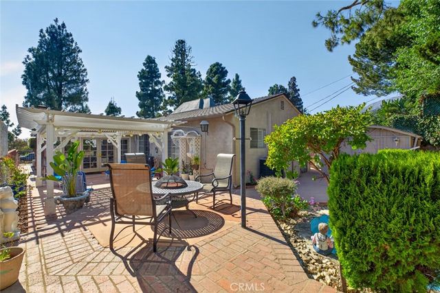 9862 Cabanas, Tujunga, CA 91042
