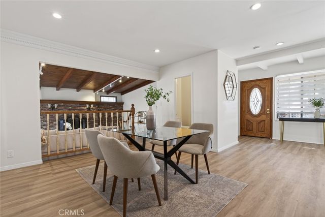 9862 Cabanas, Tujunga, CA 91042