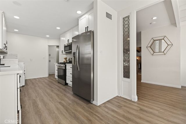 9862 Cabanas, Tujunga, CA 91042