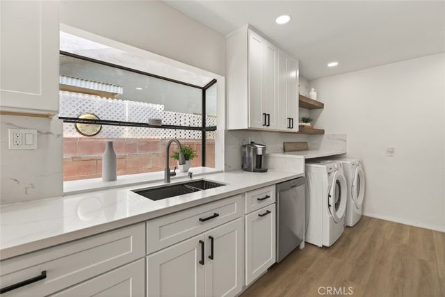 9862 Cabanas, Tujunga, CA 91042