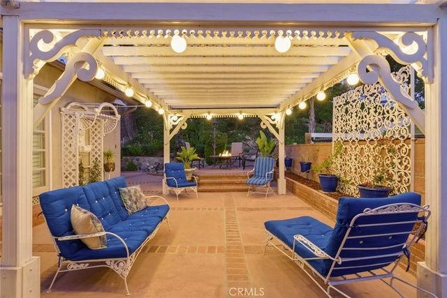 9862 Cabanas, Tujunga, CA 91042