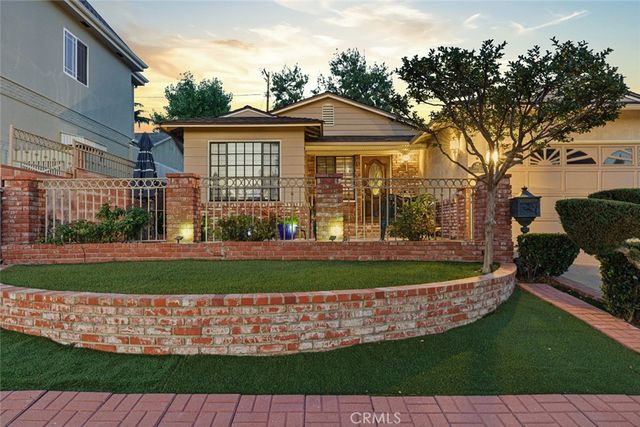 9862 Cabanas, Tujunga, CA 91042