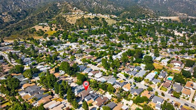 9862 Cabanas, Tujunga, CA 91042