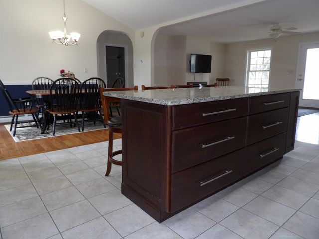71 Cobb Lane, Clarendon, VT 05959