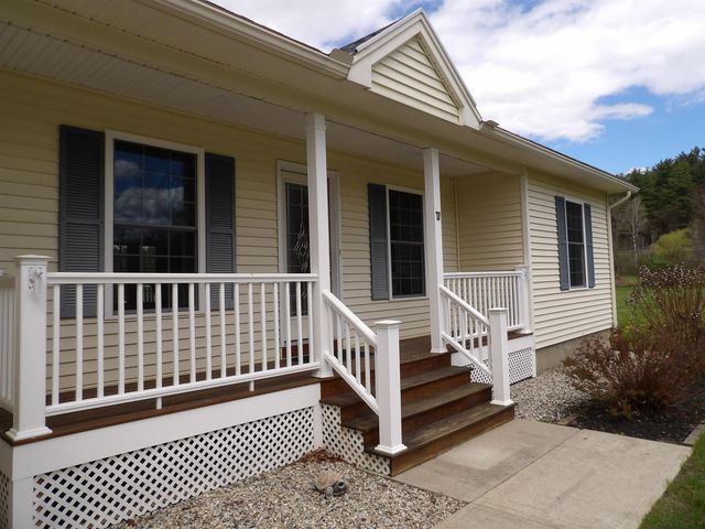 71 Cobb Lane, Clarendon, VT 05959