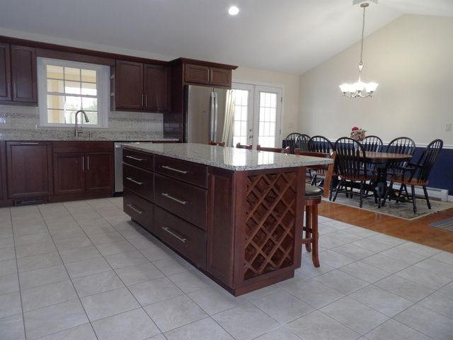 71 Cobb Lane, Clarendon, VT 05959