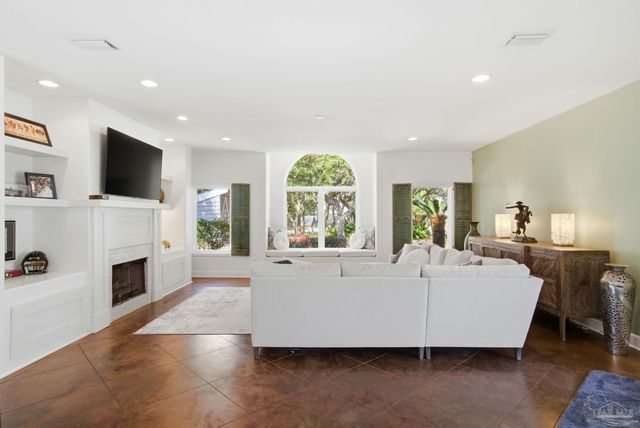 31904 Shoalwater Dr, Orange Beach, AL 36561