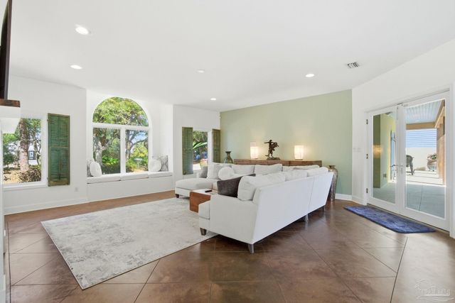 31904 Shoalwater Dr, Orange Beach, AL 36561