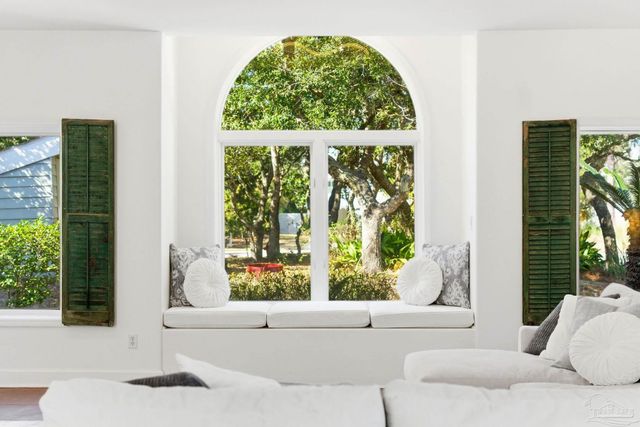 31904 Shoalwater Dr, Orange Beach, AL 36561