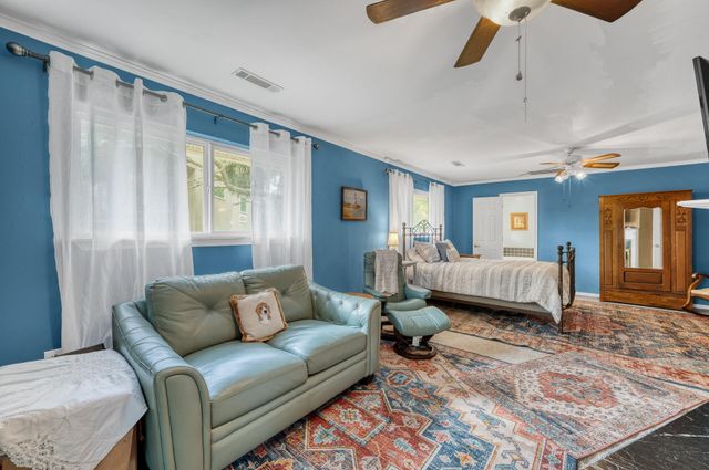 317 W Hudson Avenue, Folly Beach, SC 29439