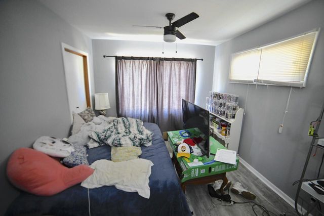 916 S 75th STREET, West Allis, WI 53214