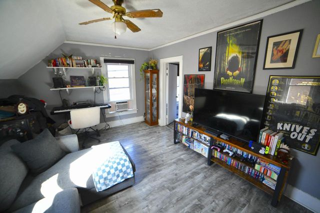 916 S 75th STREET, West Allis, WI 53214