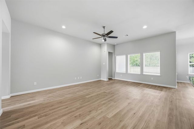 3919 Sugardale Street, Baytown, TX 77521