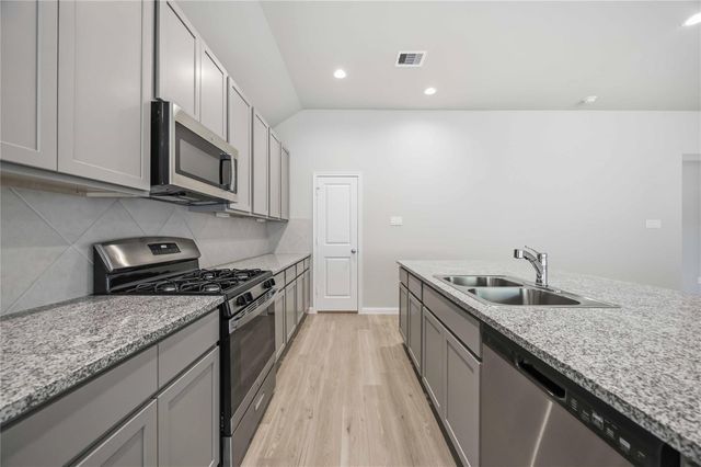 3919 Sugardale Street, Baytown, TX 77521
