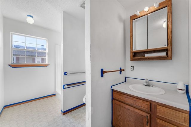 305 Shaver Street, Berryville, AR 72616