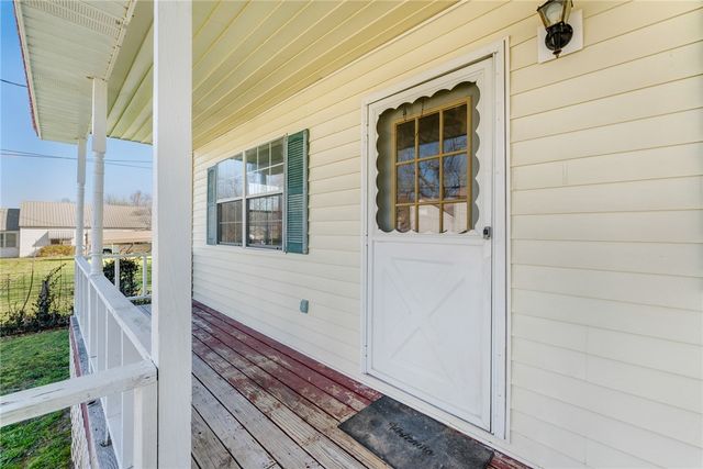 305 Shaver Street, Berryville, AR 72616