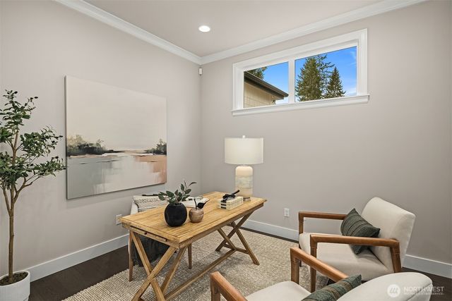 8258 133rd Avenue NE, Redmond, WA 98052