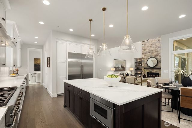 8258 133rd Avenue NE, Redmond, WA 98052
