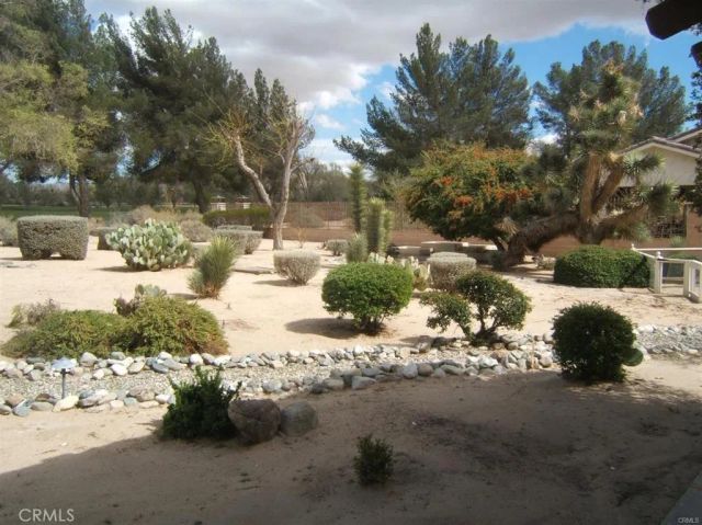 15201 Pocahantas, Apple Valley, CA 92307