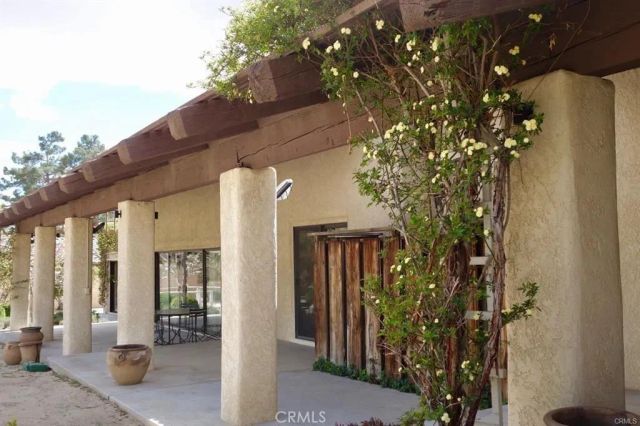 15201 Pocahantas, Apple Valley, CA 92307