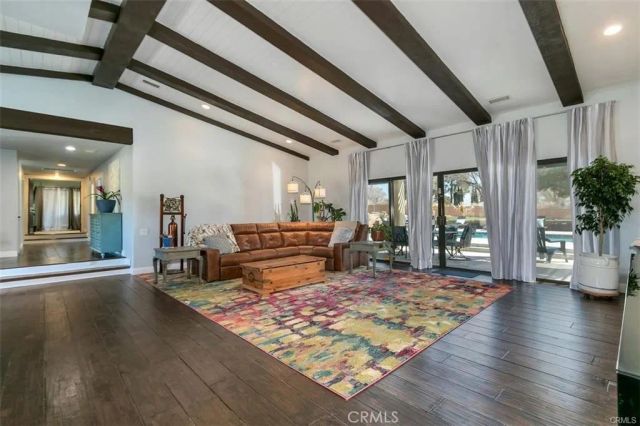 15201 Pocahantas, Apple Valley, CA 92307