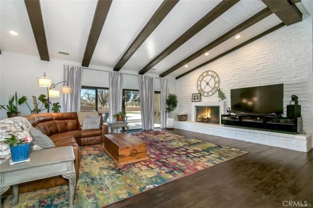 15201 Pocahantas, Apple Valley, CA 92307