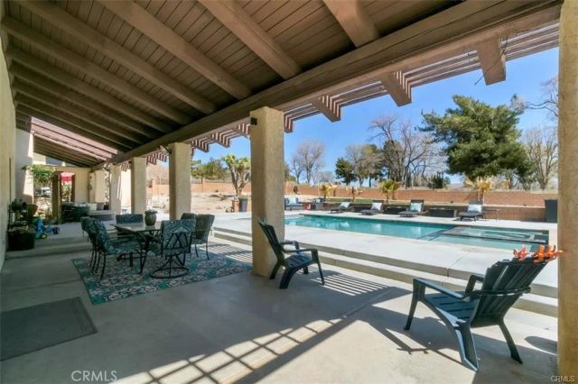 15201 Pocahantas, Apple Valley, CA 92307
