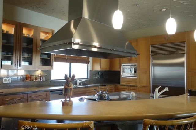 15201 Pocahantas, Apple Valley, CA 92307