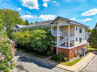 8658 Coralbell Lane, Charlotte, NC 28213
