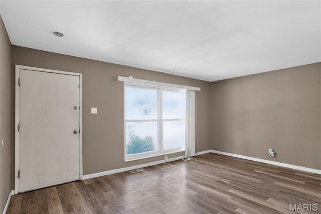 8428 Jacklin Avenue, Hazelwood, MO 63042