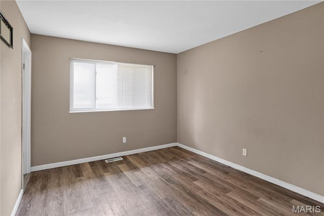 8428 Jacklin Avenue, Hazelwood, MO 63042