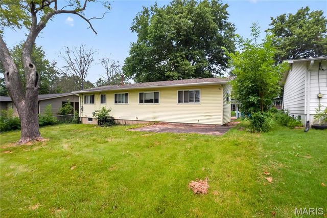 8428 Jacklin Avenue, Hazelwood, MO 63042