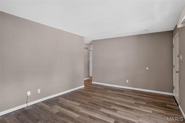 8428 Jacklin Avenue, Hazelwood, MO 63042