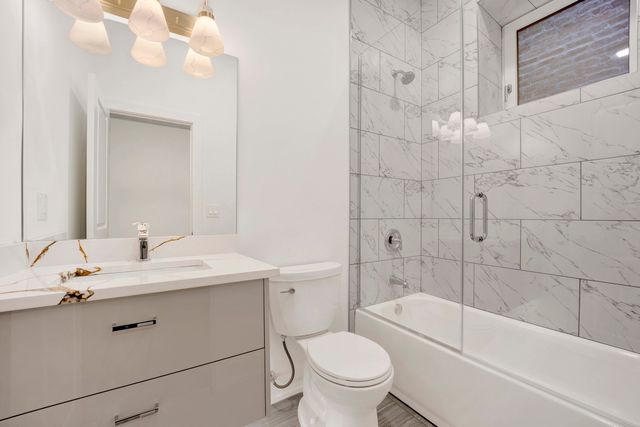 1814 S Throop Street 1F, Chicago, IL 60608