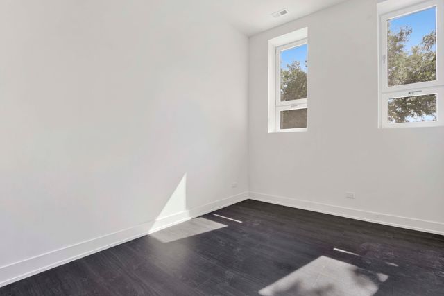1814 S Throop Street 1F, Chicago, IL 60608