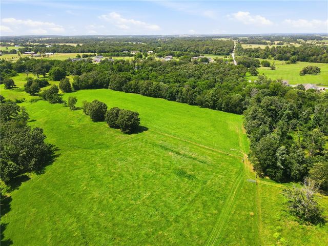 228 W 1st Avenue, Highfill, AR 72734