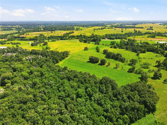 228 W 1st Avenue, Highfill, AR 72734