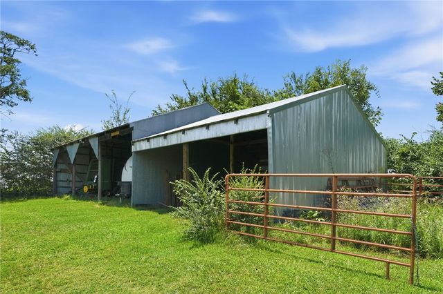 228 W 1st Avenue, Highfill, AR 72734
