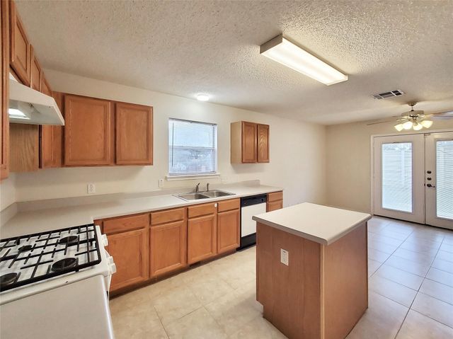 1926 Summer Rain DR, Cedar Park, TX 78613