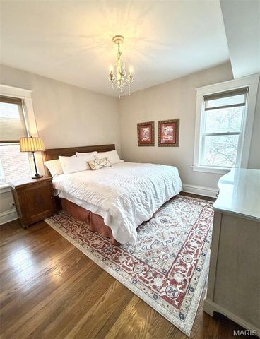 6619 San Bonita Avenue, Clayton, MO 63105