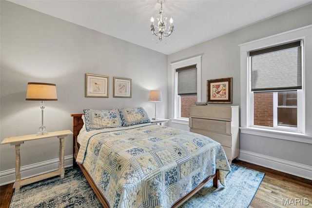 6619 San Bonita Avenue, Clayton, MO 63105