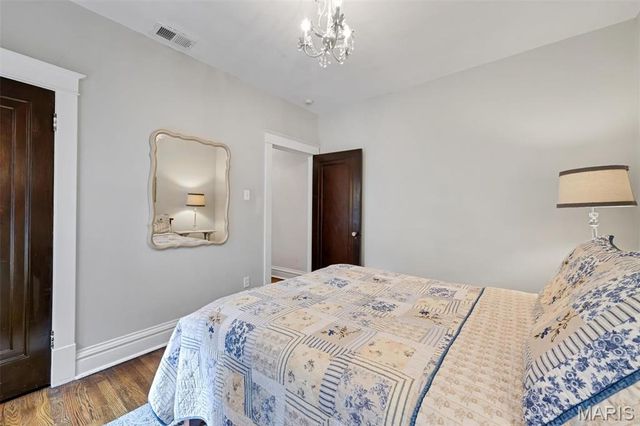 6619 San Bonita Avenue, Clayton, MO 63105