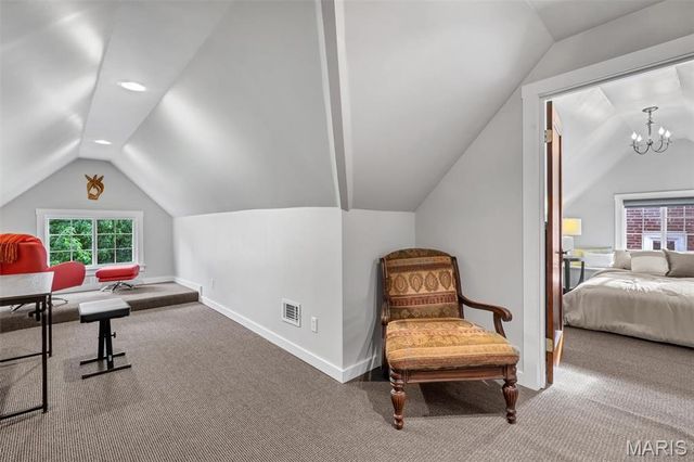 6619 San Bonita Avenue, Clayton, MO 63105
